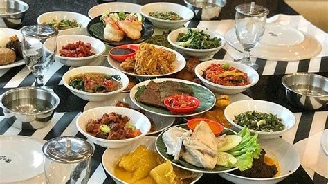 Pagi Sore Dan 8 Tempat Makan Nasi Padang Di Jakarta Yang Cocok Untuk