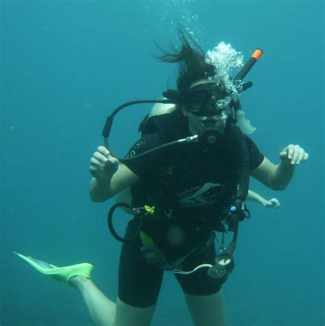 Pin By J J On Scuba Diving Women 7 Scuba Girl Scuba Diving Diving