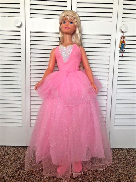 Mattel Vintage Amazing My Size Barbie Doll 1992 3ft Tall New Ebay My Size Barbie Flower