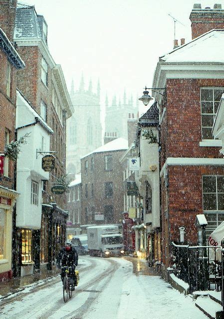 York England In Winteryes Please With Images Beautiful Places