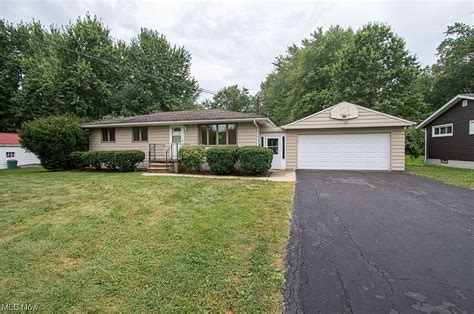 27023 Schady Rd Olmsted Township Oh 44138 Zillow