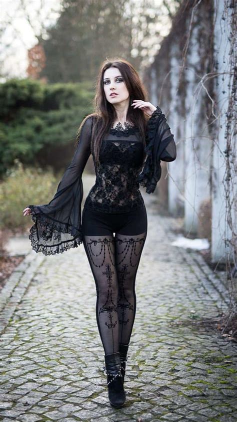 Goth Beauty Dark Beauty Gorgeous Women Fashion Outfits Gothic