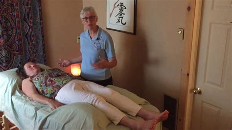 What To Expect On A Reiki Session Youtube