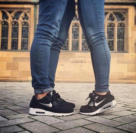 Find and save ideas about matching couples on pinterest. Pin by вιgrє nαωαвzαα∂ι👑 on Crazy couples | Matching shoes ...