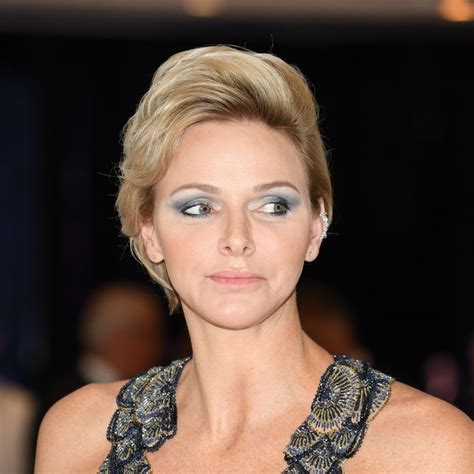 Charlene is the princess of monaco and a former olympic swimmer. Charlène de Monaco ose une robe très suprenante (photos)