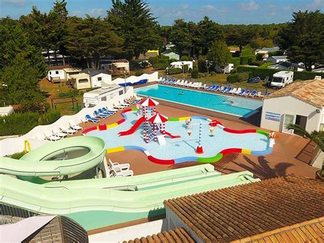 Maybe you would like to learn more about one of these? Camping Ile de Ré APV 4 Etoiles AU VAL DE LOIRE EN RE - Le ...