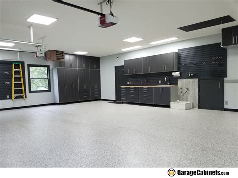 Get strong and durable garage work benches from garagecabinetsonline.com work benches can prove to be very important in a garage to help with different types of work. All Dream Garages Must Include A Garage Workbench With Storage