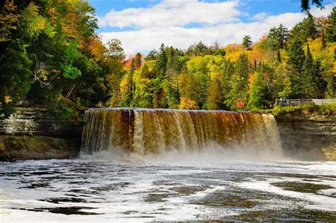 8 Cool Things To Do In The Eastern Upper Peninsula Michigan