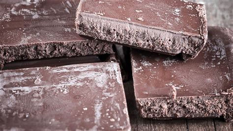 X Rays Reveal How Chocolate Turns White Science AAAS