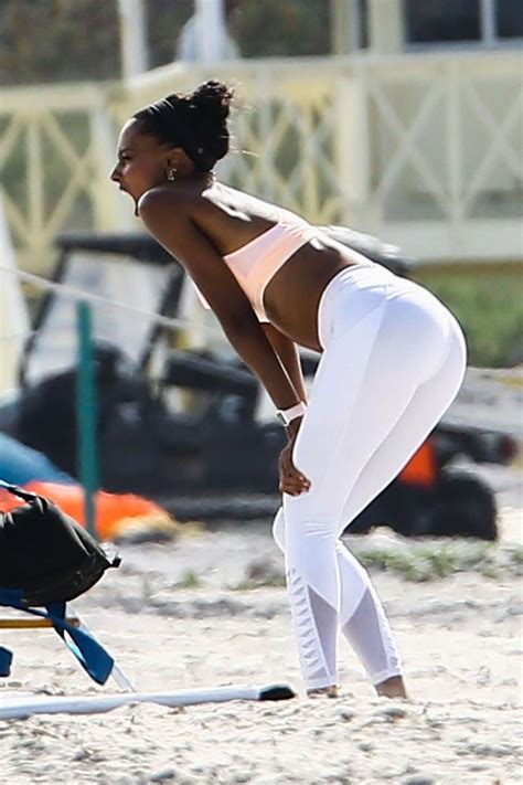They never have the bags they offer. Jasmine Tookes on a Photoshoot for Victoria Secret on the ...
