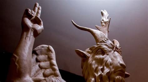 Satanic Temple Unveils Baphomet Statue In Detroit World Truthtv