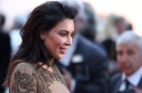 Kim Kardashian Rocks Sheer Number At 2016 Vogue 100 Gala Dinner