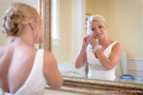 4 tips every bride should read about getting ready photos