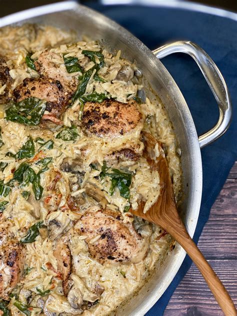 One Pan Chicken With Sun Dried Tomatoes Spinach And Mushroom Orzo