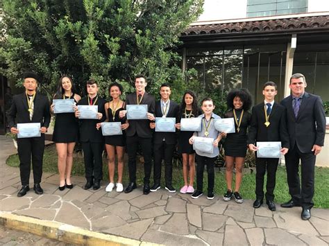 View growth analytics for isadora. Equipe de Atletismo da IENH é premiada no Troféu Faergs ...