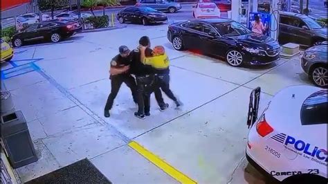 Video Shows City Of Miami Police Choking Punching Man Miami New Times