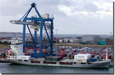 Jika dijelaskan secara singkat dan sederhana, negara maritim adalah suatu negara yang daerah teritorial lautnya lebih luas. Apakah Yang Dimaksud Dengan Pelabuhan