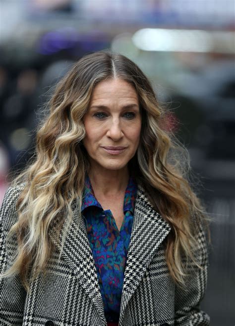 The new balance 574 sneakers come in a ton of other colorways on the zappos website. SARAH JESSICA PARKER on the Set of Divorce in New York 01 ...