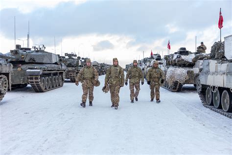 Challenger 2 Tanks Give The Edge To Uk Led Nato Battlegroup In Estonia