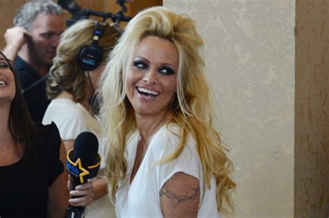 Pamela Anderson Goes Brunette