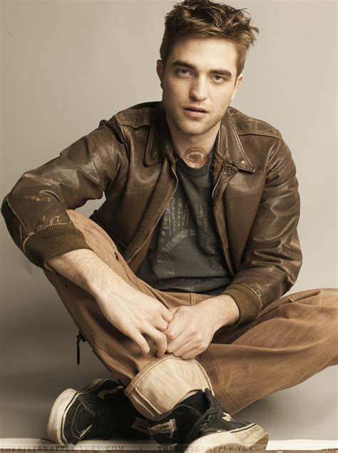 Gorgeous New Outtakes From Robert Pattinsons Latest Photo Shoot Twilight Series Photo