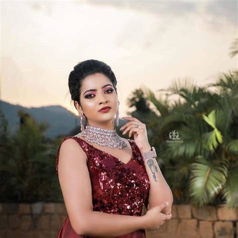 See more of pandian stores on facebook. VJ Chitra (aka) Pandian Stores Mullai Images HD | TV ...