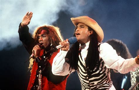 In 1998, rob pilatus was found dead in a hotel near frankfurt. Pop-Skandal Milli Vanilli - DER SPIEGEL