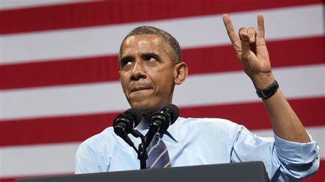 Icymi Obama Flashed A Hand Gesture In Austin But Why