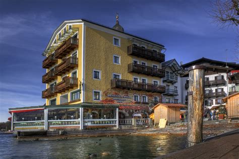 Neue öffnungszeiten in den teststraßen. Weisses Rössl am Wolfgangsee Foto & Bild | architektur ...