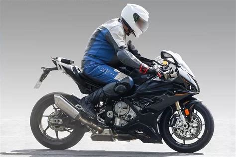 We did not find results for: 2018 BMW S1000RR Could Debut At EICMA Next Month