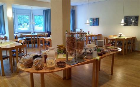 Selbstversorgung ist nach rückspräche für einzelgäste möglich. Haus der Stille - Friedrich-Wilhelm-Krummacher-Haus ...