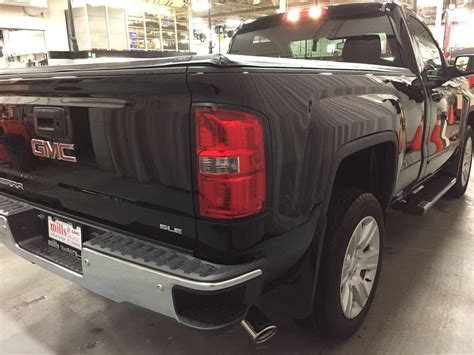 New 2017 Gmc Sierra 1500 4wd Regular Cab 1190 Sle 2 Door Pickup In