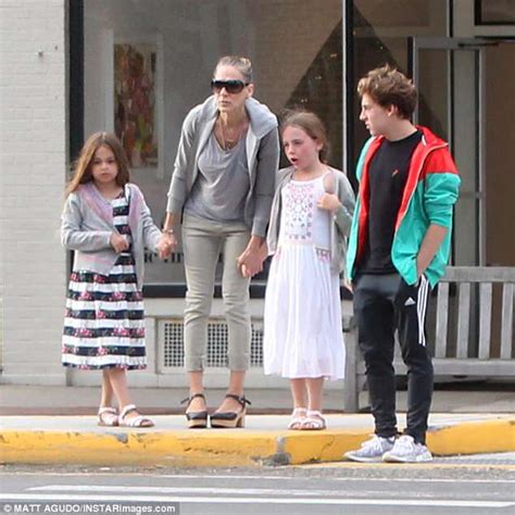 His wife, sarah jessica parker, wearing dark sunglasses and a radiant smile, scurries out of the elevator about 10 minutes later. Sarah Jessica Parker goes full on mom-mode during a casual ...