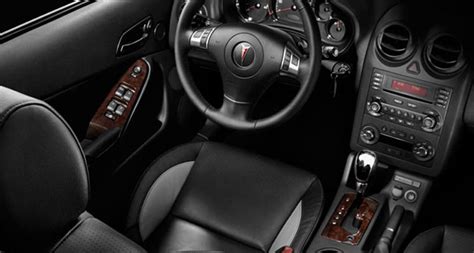 As interior doors are pulled open and pushed closed day in and day out, it puts quite a lot of strain on the door jambs, hinges, and latches. How To Replace Front Inside Door Handle 2005-2010 Pontiac ...