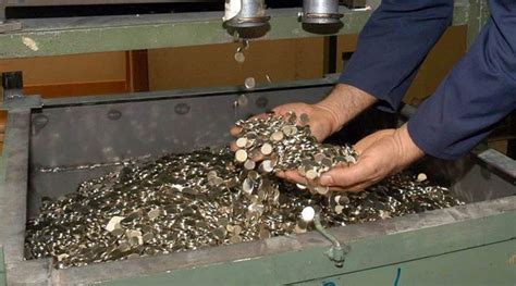 Bozuk paranın hurdası daha değerli: 1 kg 5 kuruşun hurdacı değeri en az