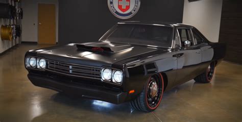 Kevin Hart Pays Tribute To Michael Myers With 69 Plymouth Road Runner