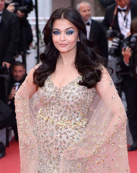 Aishwarya Rai Bachchan Slack Bay Premiere Cannes Film Festival 5