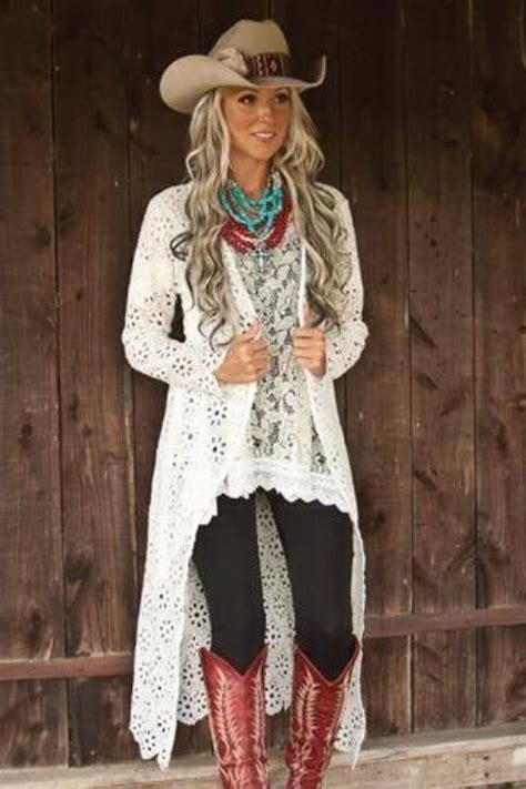 Pin By Manmaintainc On Western Boots Cowgirl Style Outfits Western Style Outfits Country Outfits