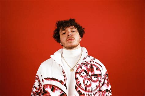 Know about his bio, wiki, net worth, income, including his dating life, girlfriend, songs, age, height, weight, parents, family dating, girlfriend, and affairs. Mais qui est Jack Harlow ? Le prochain Drake ? | Bstar