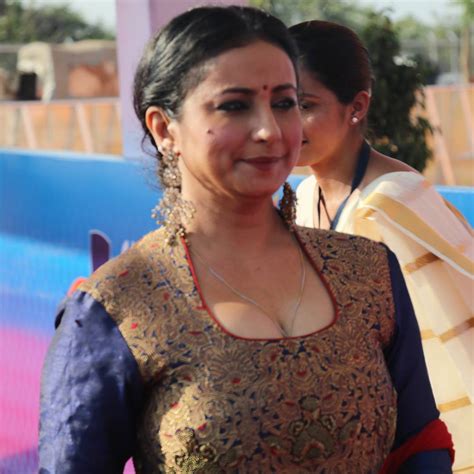 Divya Dutta Hd Imagespictureswallpapers Actress World