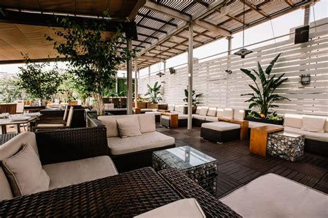 The porch offers an unmatched view of the city and an experience unlike any other in toronto. Covered Rooftop Patio at Spoke Club in Toronto | ShadeFX ...