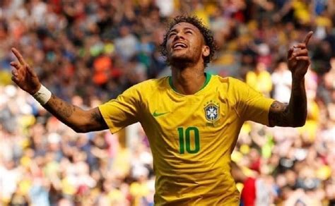 Estilista De Neymar Saca A La Luz Por Error El Nuevo Jersey De Brasil