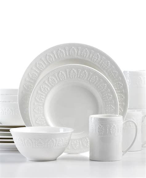 Martha Stewart Collection Dinnerware New Gatewood 16 Piece Set White