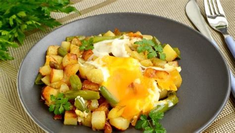 Fried Potatoes With Green Beans And Eggs Foodnerdy Recipes Management