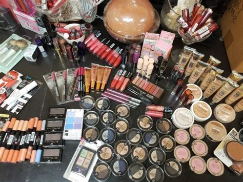 Maybe you would like to learn more about one of these? Mixed Name Brand Cosmetic Pallets USAStock offers | GLOBAL ...