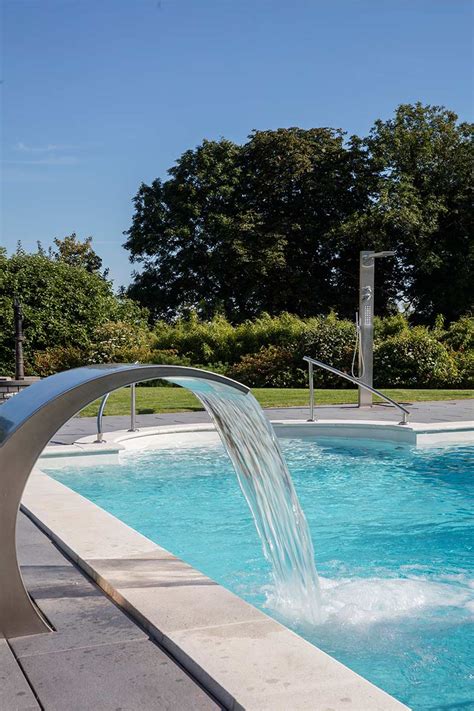 Poolanlage Im Garten Mit Schwimmkanal Hesselbach Poolbau Referenzen