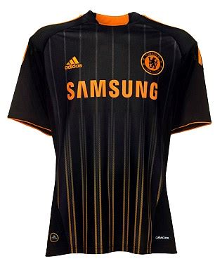 From authentic chelsea fc kits to crested souvenirs direct from stamford bridge, this is a true fan's first stop for. Blues go back to black! Chelsea unveil new away kit ...