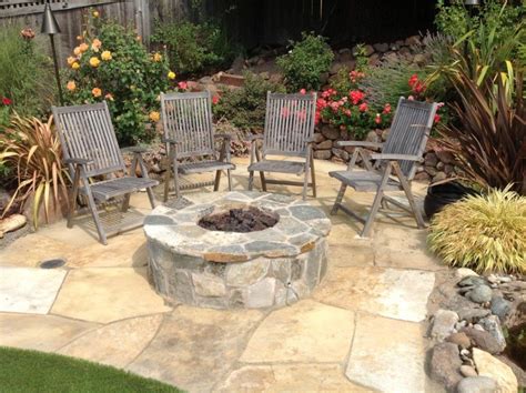 40 Best Flagstone Patio Ideas With Fire Pit Hardscape Designs