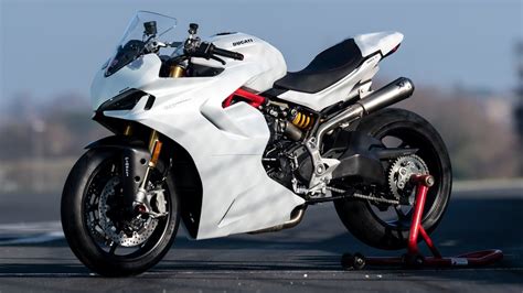 2021 Ducati Supersport 950 S Sports Bike Inspired By The Panigale V4