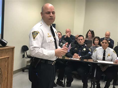 Mejores tableros de otoniel reyes. Committee OKs police chief salary; assistant fire chief ...